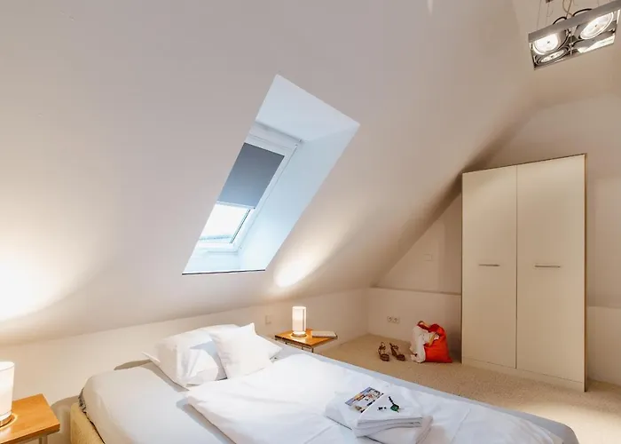 M2 Living Maisonette No 4 아파트 *